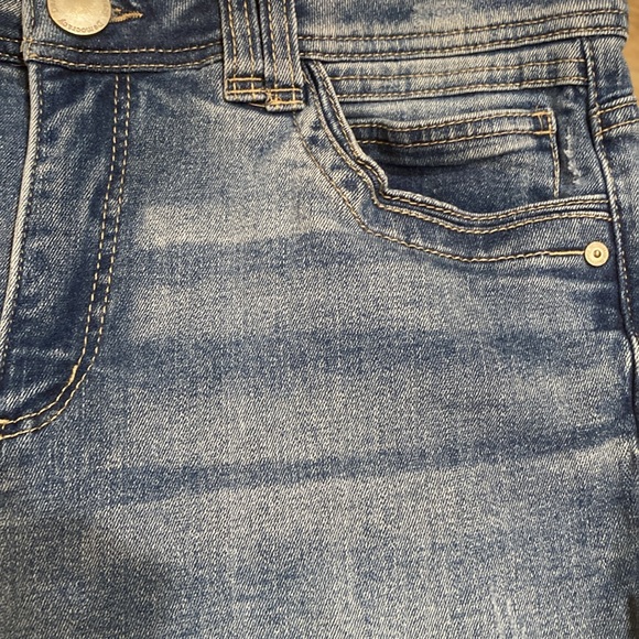 Democracy “Ab” Technology - Picture 8 of 9